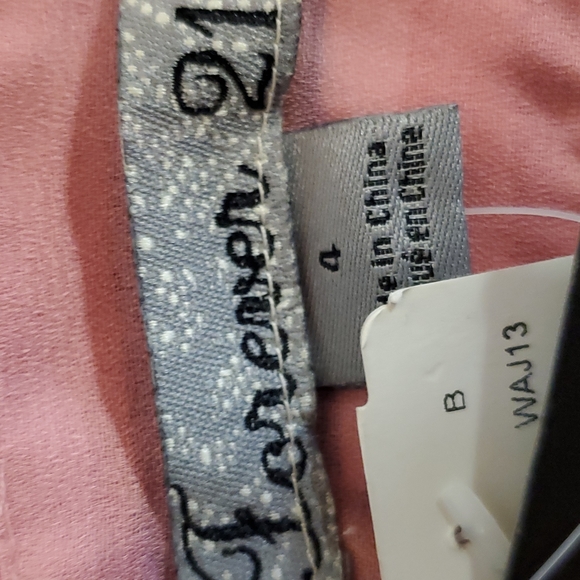 Size:4 Forever 21 Spaghetti Woven Top - Picture 6 of 6